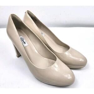 Clarks Narative Womens Size 9 M Beige Leather Pumps Heels Slip On Round Toe